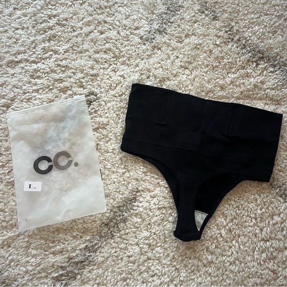 High-Waist Nude Shapewear - Black and Beige - Picture 5 of 9